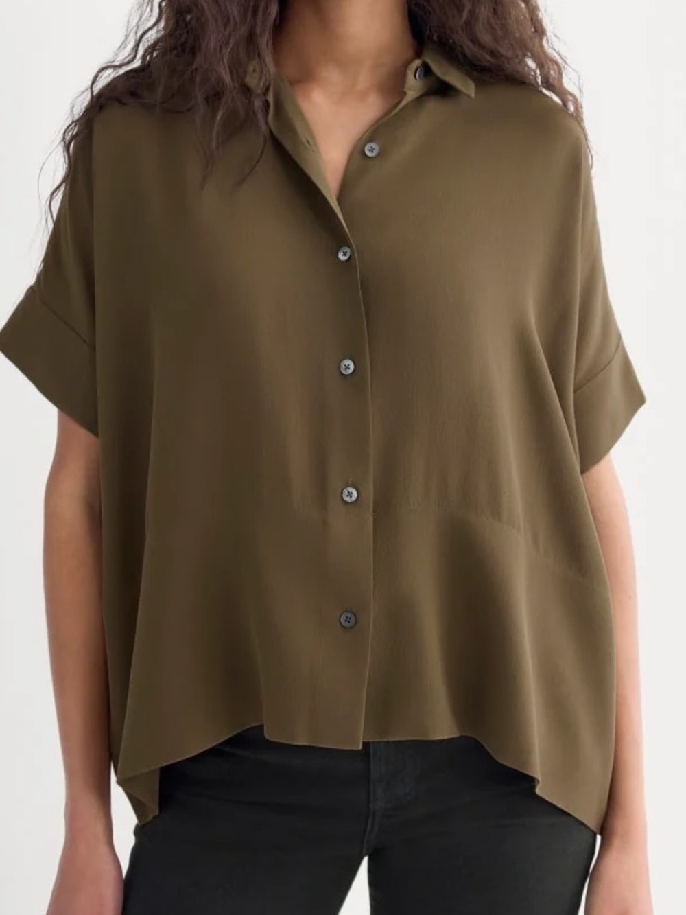Everlane The Boxy Shirt in Olive Green Silk